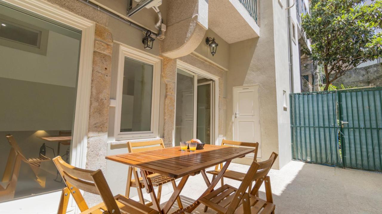 Central Stunning Duplex W/ Patio By Lovelystay Порто Екстериор снимка